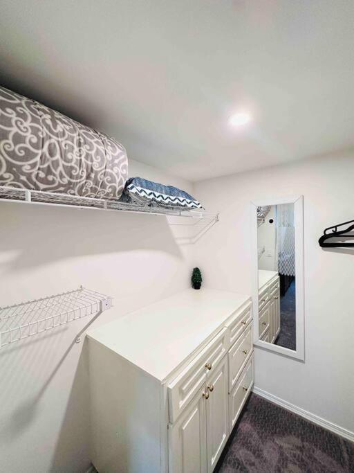 2 Bedrooms Private Basement Close To Winsport & Downtown * Calgary