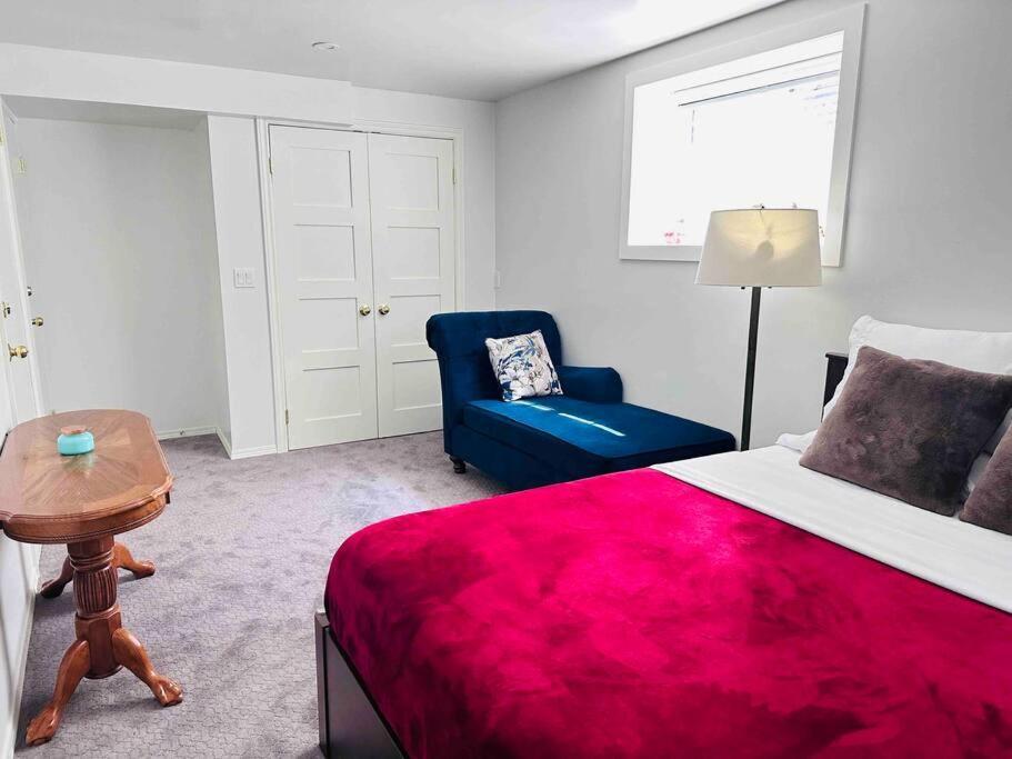 2 Bedrooms Private Basement Close To Winsport & Downtown Apartment Calgary