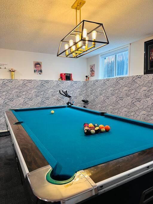 2 Bedrooms Private Basement Close To Winsport & Downtown * Calgary