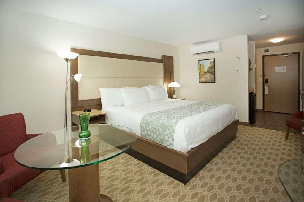 Hotel 11 By Sonesta