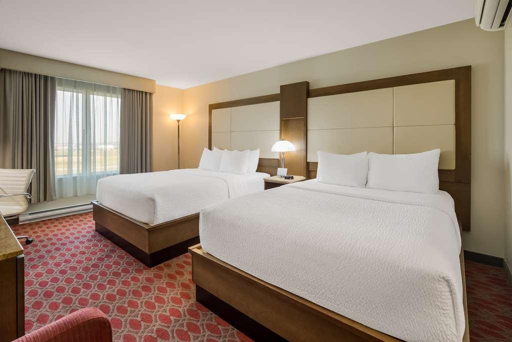 11 By Sonesta Hotel