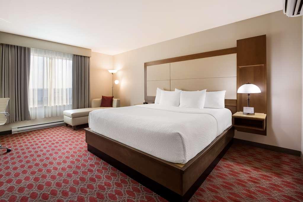 11 By Sonesta Hotel