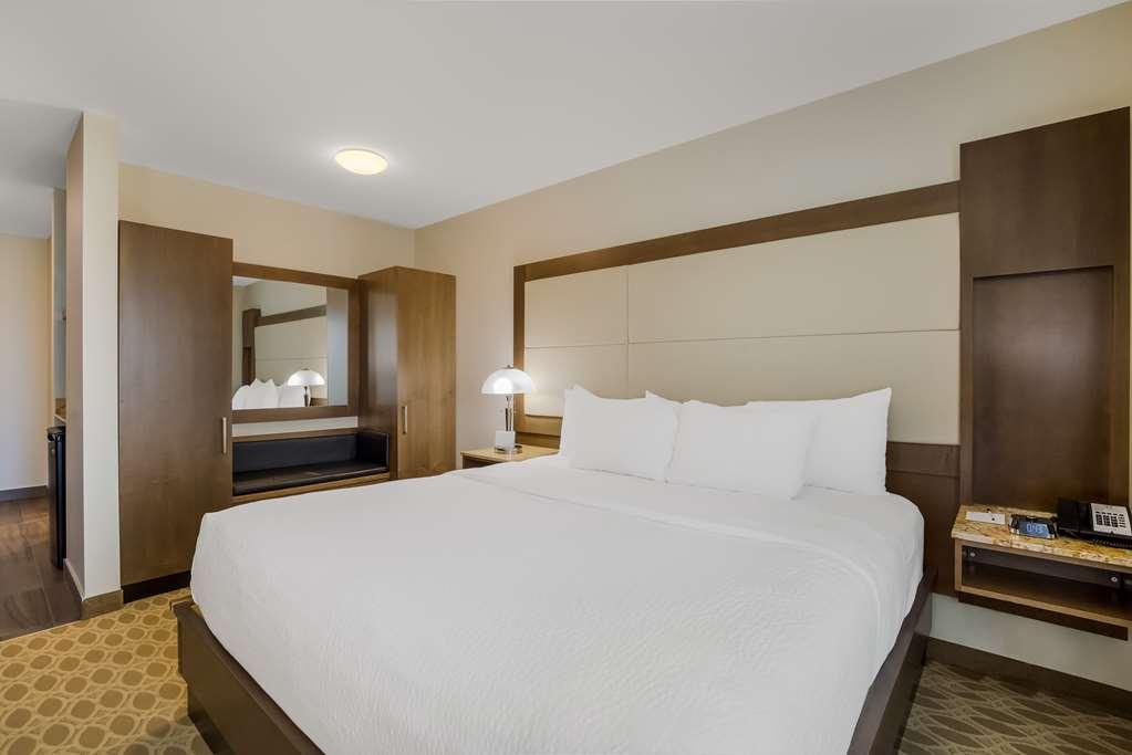 Hotel 11 By Sonesta *