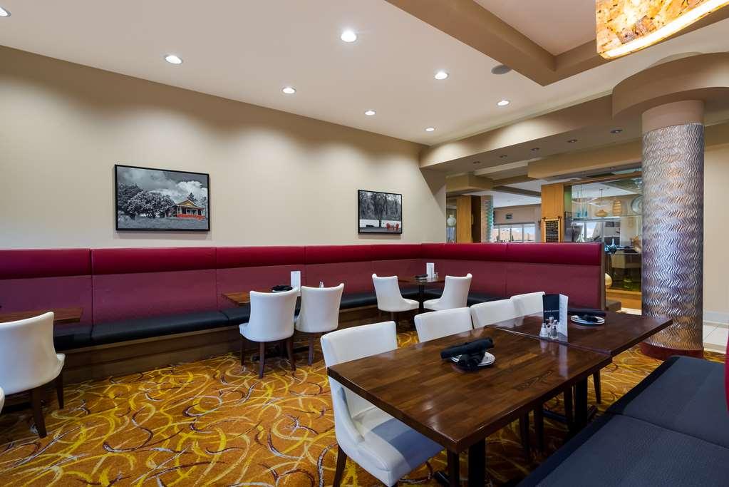 11 By Sonesta Hotel *