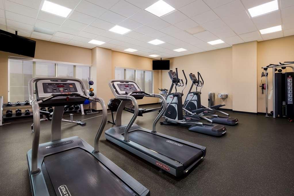 11 By Sonesta Hotel Calgary