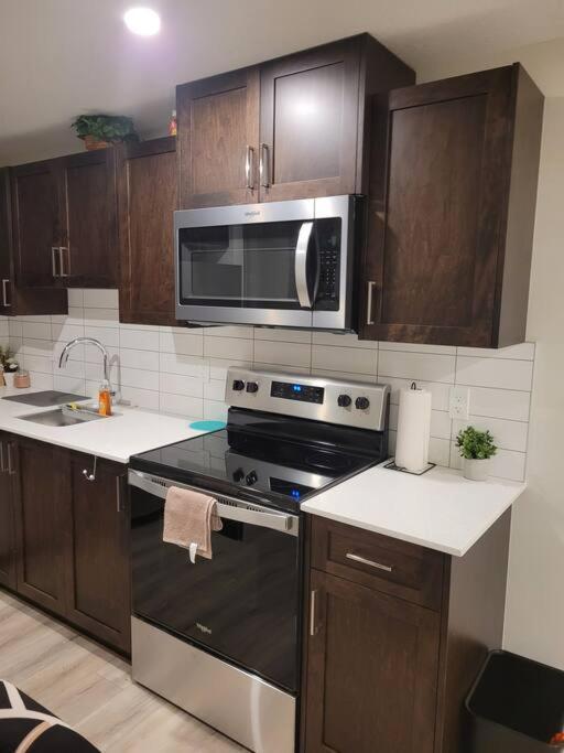 Apartment Cozy Brand New 2 Bedroom In Calgary