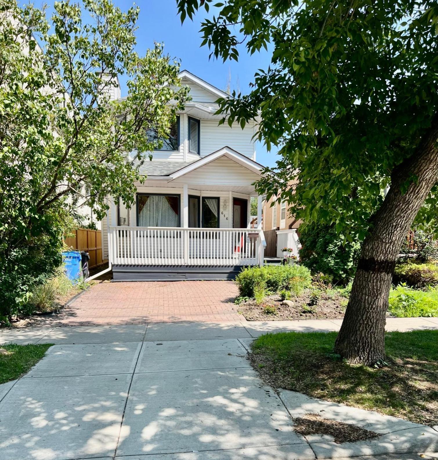 Crescent Heights Majesty * Calgary