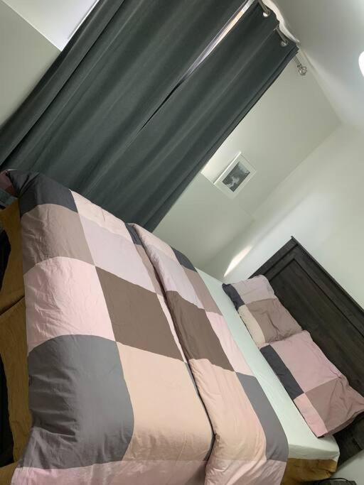 Apartment Lovely One Bedroom Calgary