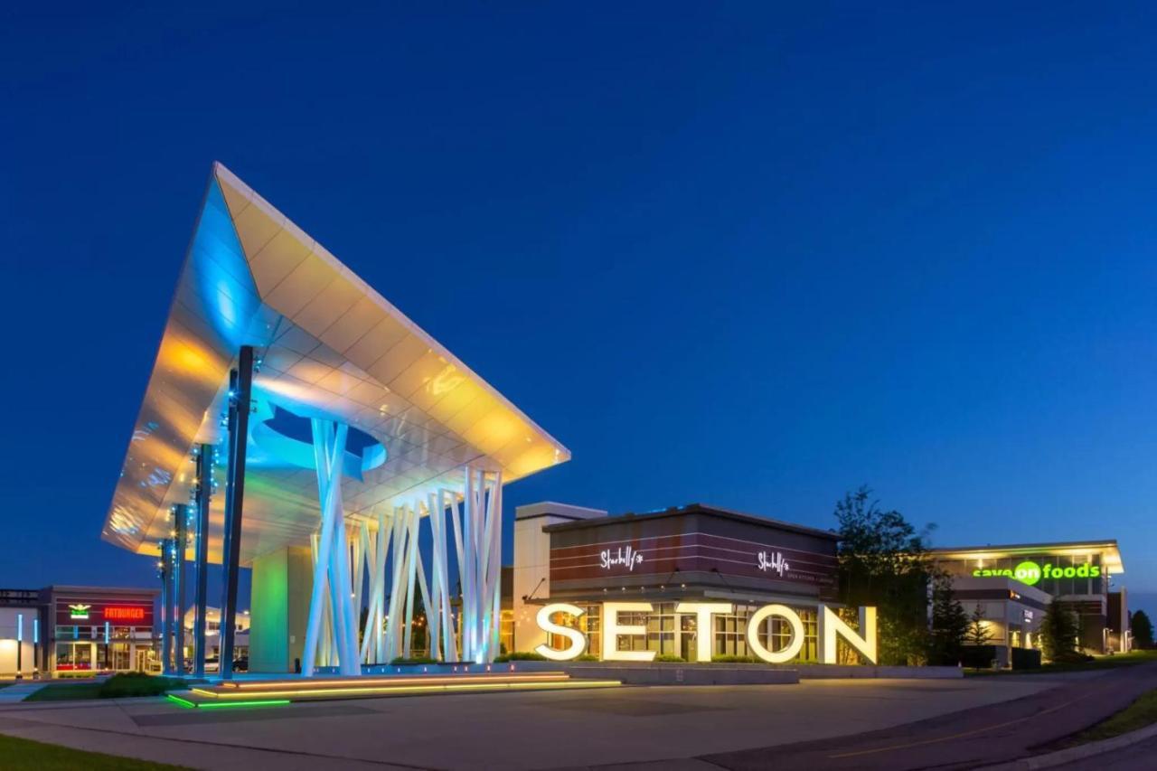 Spacious Modern With Full Entertainment