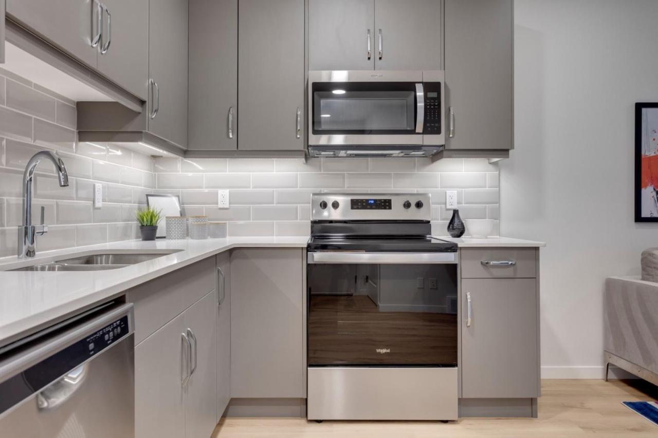 Spacious Modern With Full Entertainment *