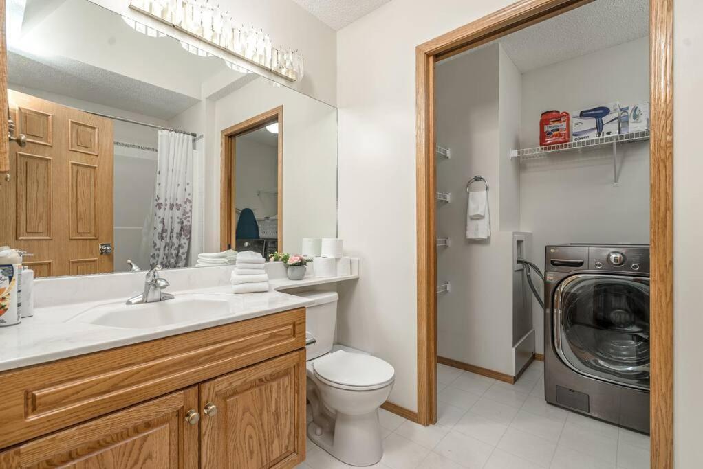 Holiday home Coral Springs Lakefront Retreat Calgary