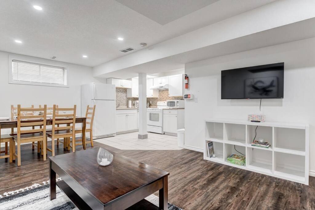 Holiday home Coral Springs Lakefront Retreat Calgary