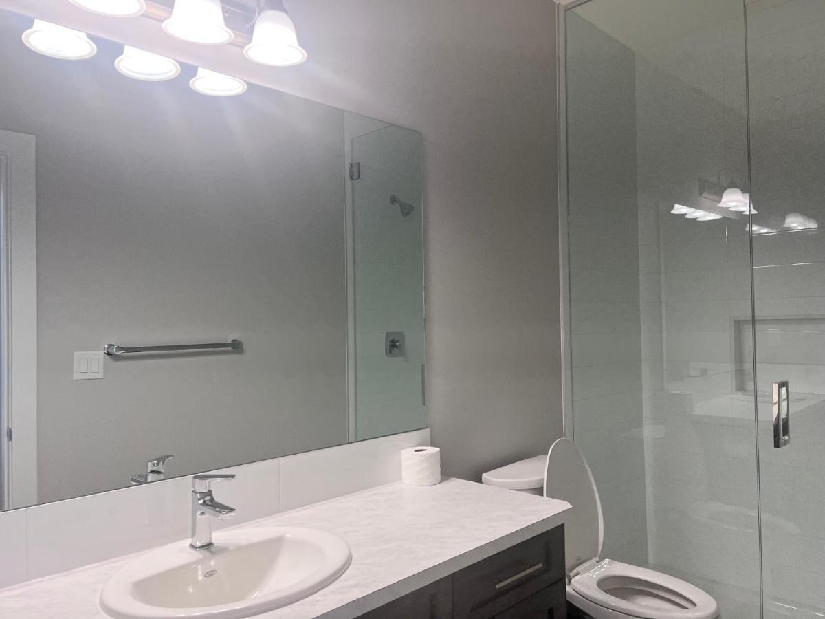 Flowealth Luxury Near Netflix Tv Wifi * Calgary