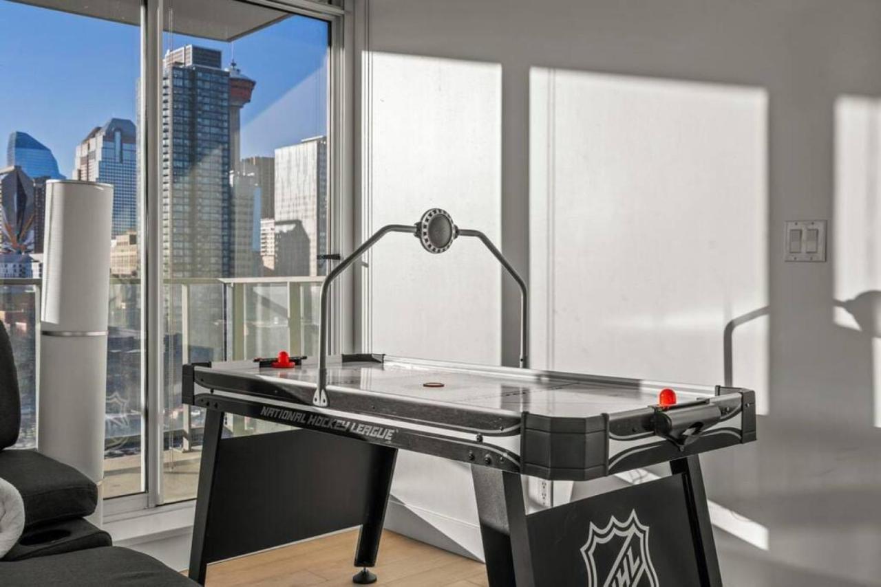 Apartment Luxury On The 9th Floor Near Stampede, Complimentary Wine, 2 Car Ug Parking