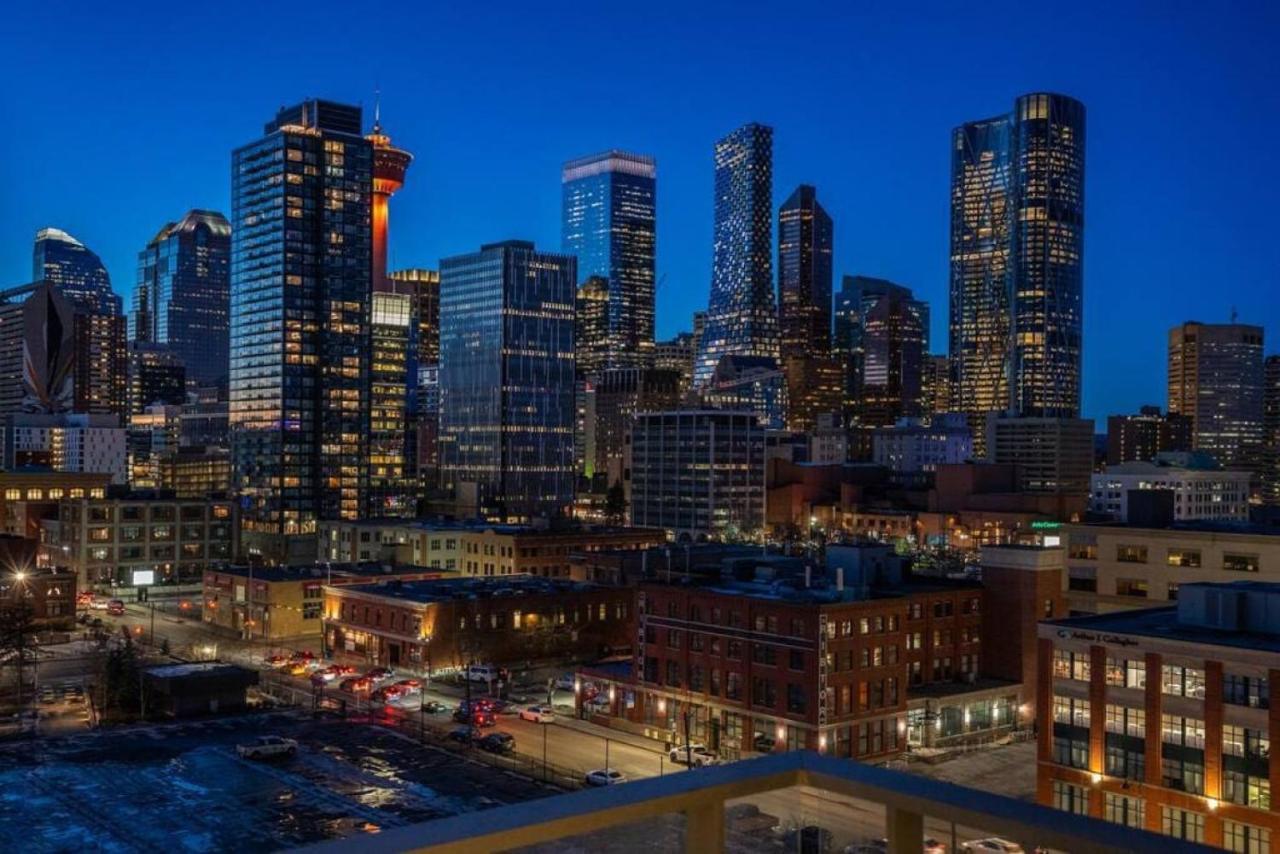 Apartment Luxury On The 9th Floor Near Stampede, Complimentary Wine, 2 Car Ug Parking Calgary