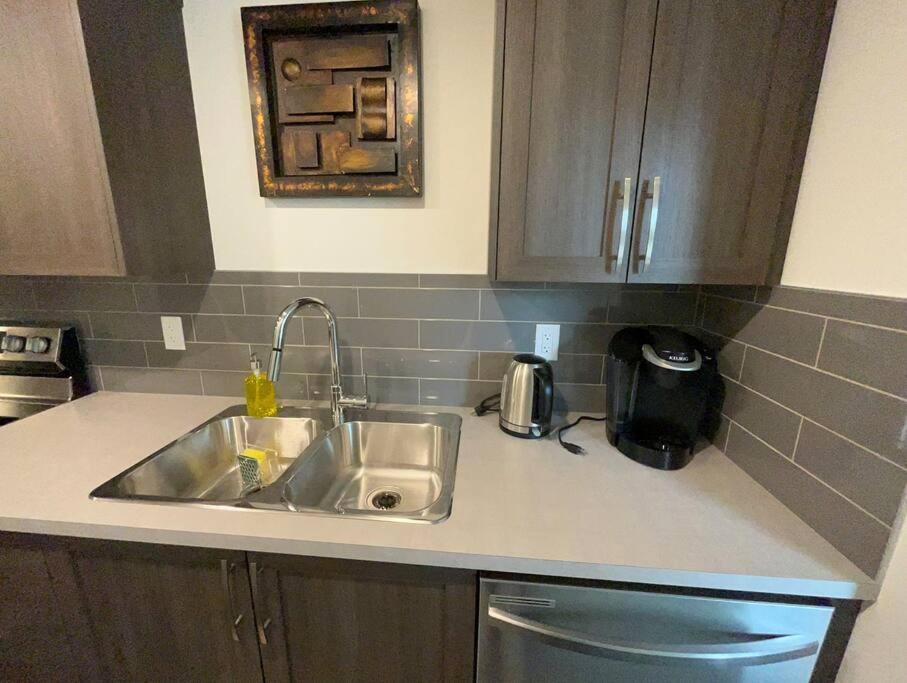 Brand New 4-bed House Apartment *