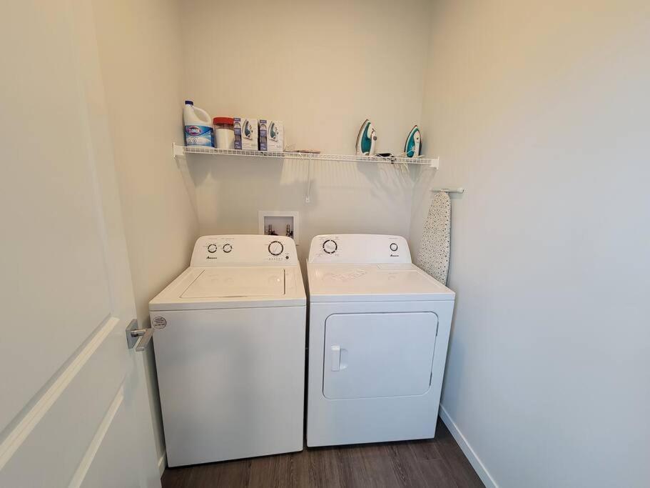Apartment Brand New 4-bed House *