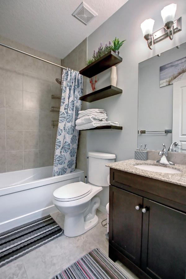 Comfortable & Spacious Basement With Workstation In Panorama * Calgary