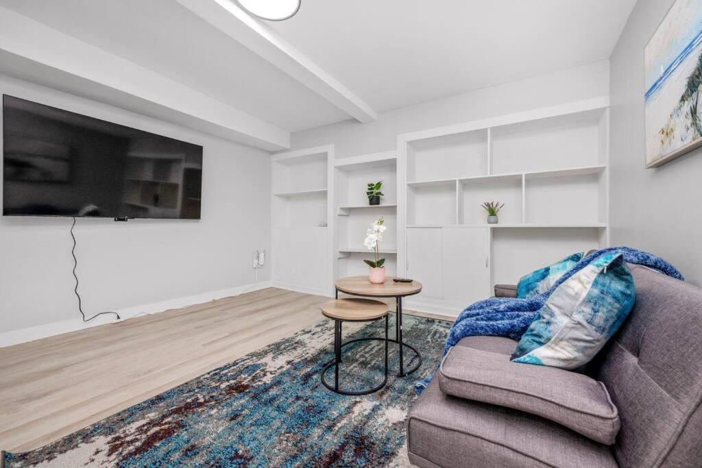 Centerstreet-cozy 2bedroomsuite Apartment Calgary