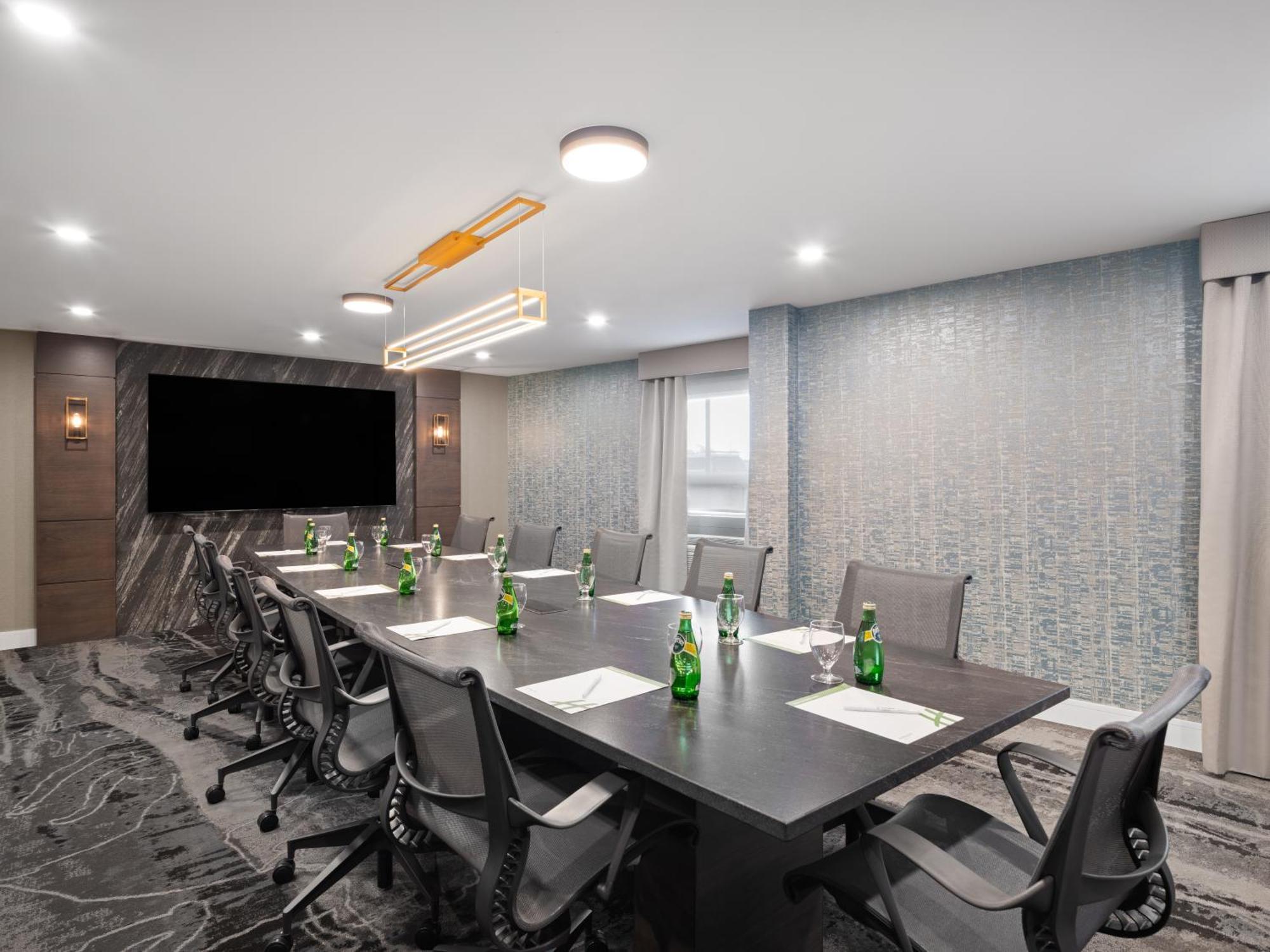 Airport By Ihg 3* Calgary