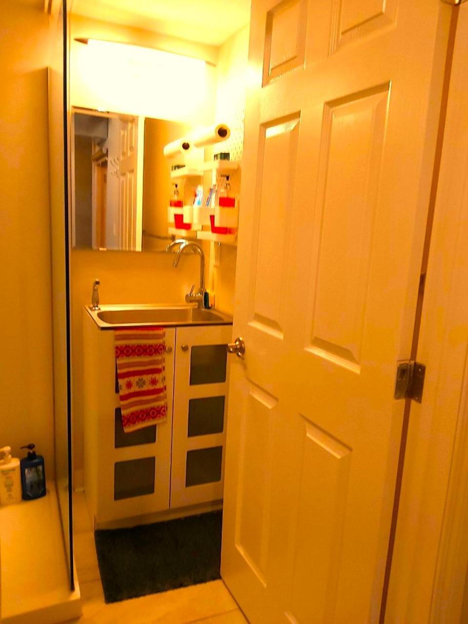 Homestay Lovely Comfy Private Bath In *