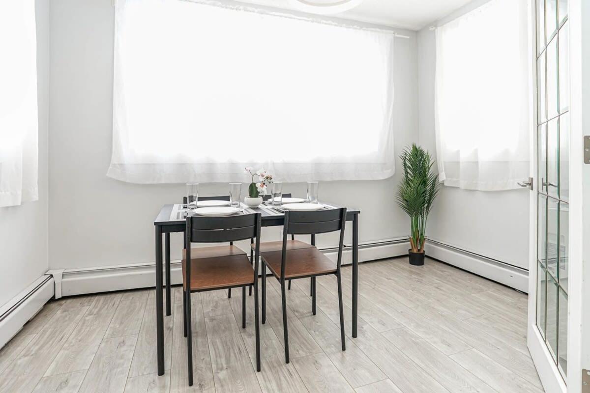 New Cozy 2 Bedrooms W Parking