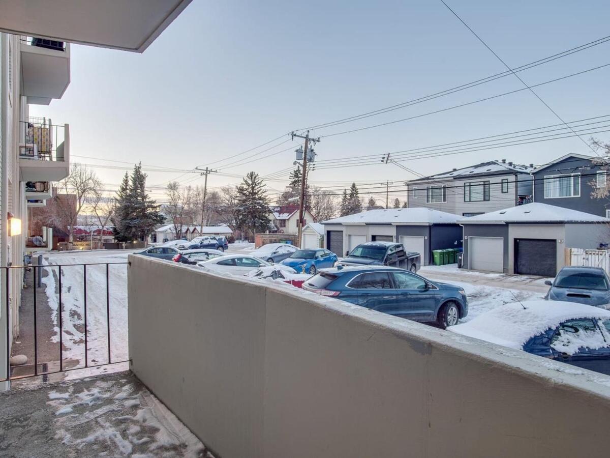 Gorgeous 2br W Parking Patio Coffee! Apartment