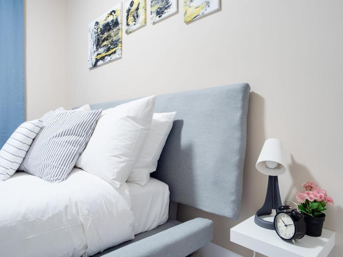 Gorgeous 2br W Parking Patio Coffee! Calgary