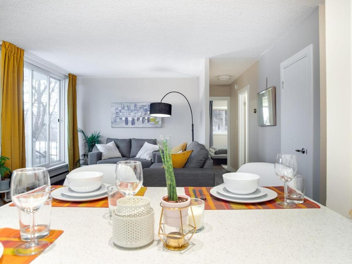Gorgeous 2br W Parking Patio Coffee! Apartment