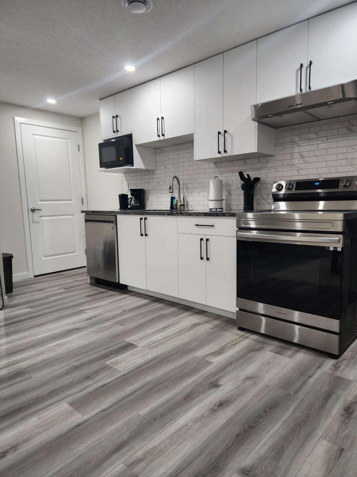 Trendy 2-bed Oasis Awaits! Calgary