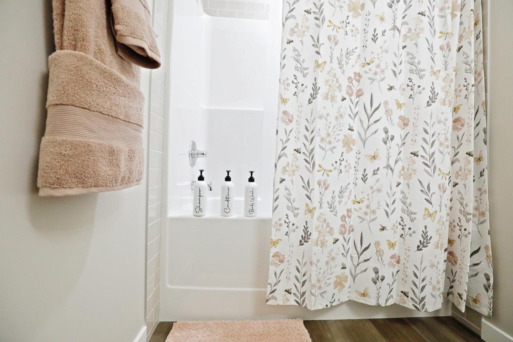 Relax In Comfort With Ac, Airport, Crossiron Mills
