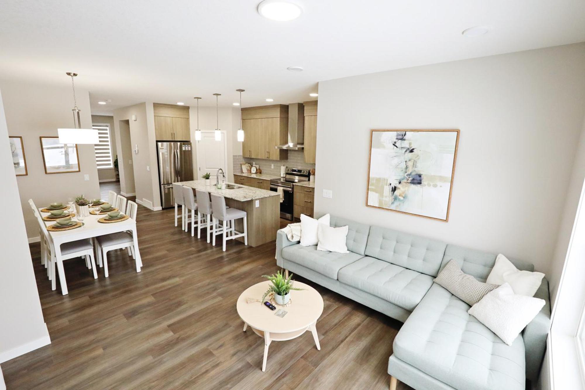 Relax In Comfort With Ac, Airport, Crossiron Mills Holiday home