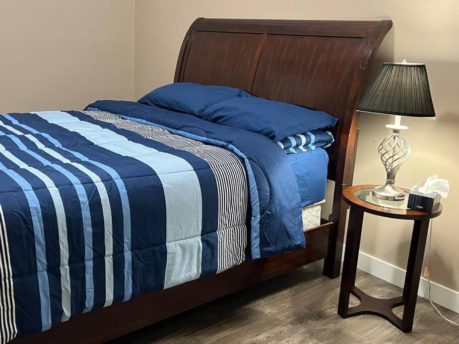 Apartment Spacious Private Walkout Entire Close To Yyc, Dt, Shops, Stampede & Mountains With Many Amenities In Panorama Hills Nw - 4 Sleep