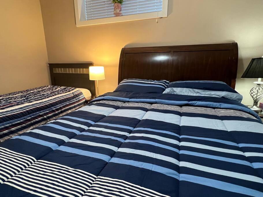 Apartment Spacious Private Walkout Entire Close To Yyc, Dt, Shops, Stampede & Mountains With Many Amenities In Panorama Hills Nw - 4 Sleep