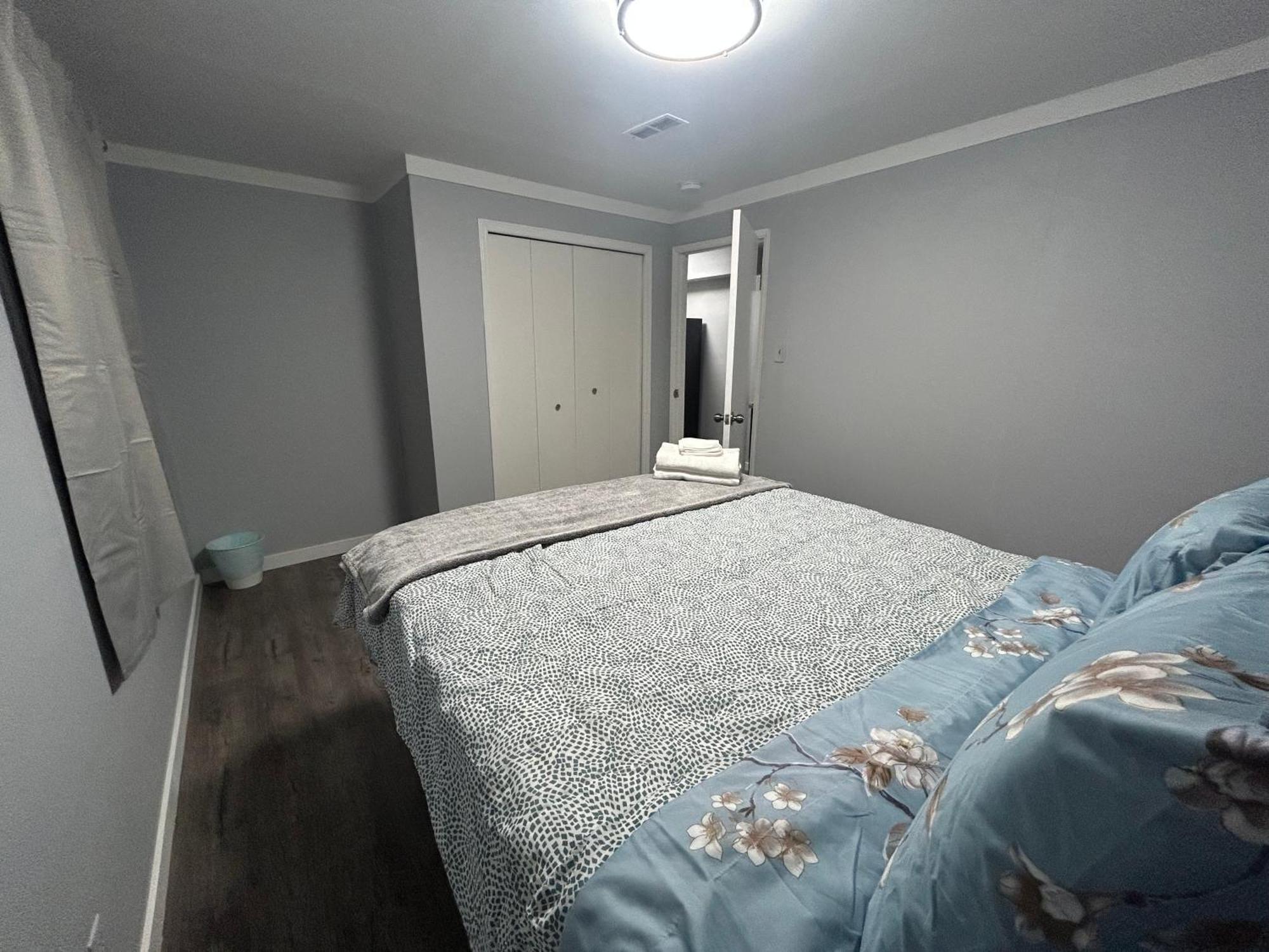 Cute Highlandpark Apartment Calgary