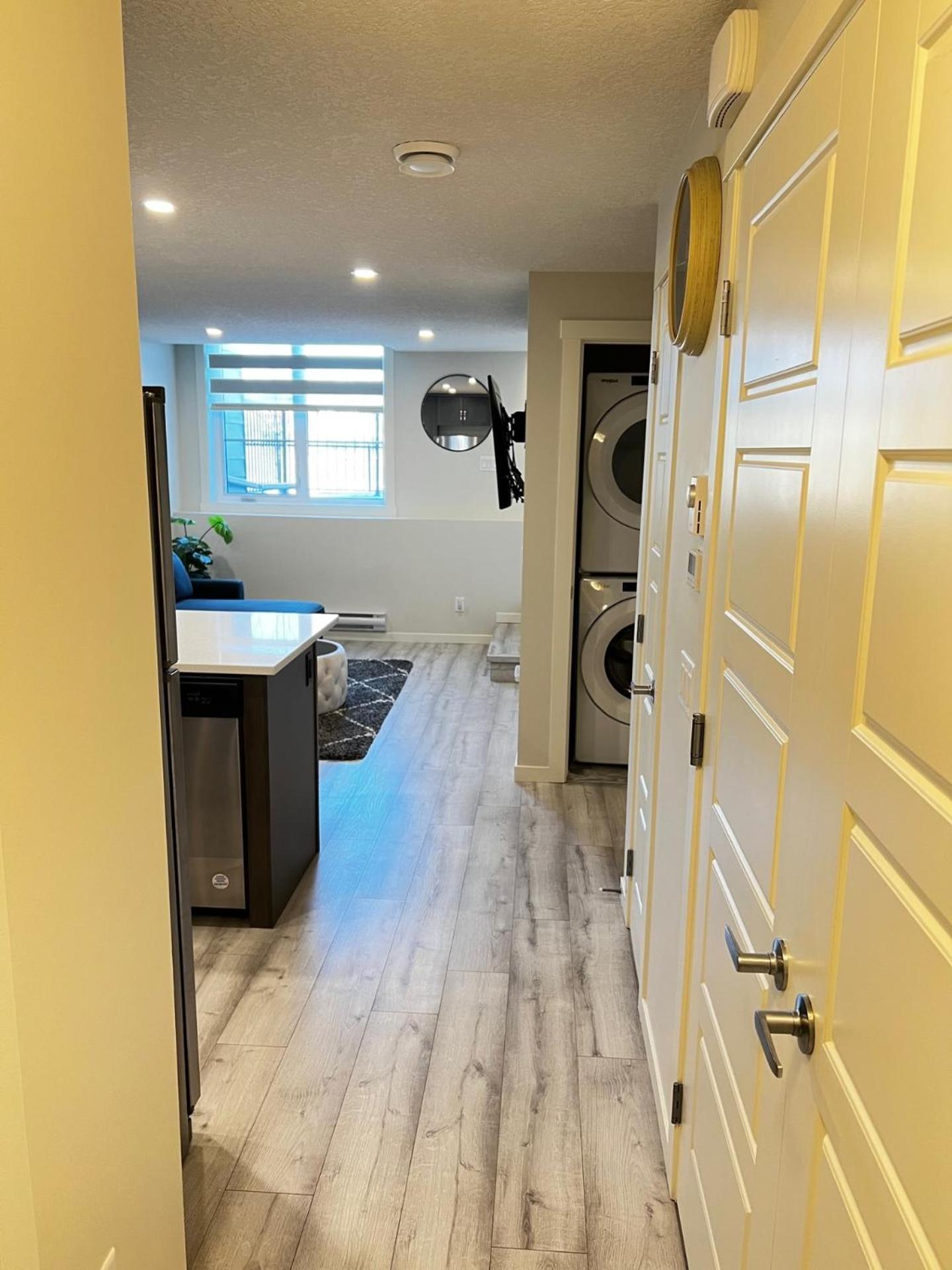 Apartment The Waterfront Cozy 1 Bd In Rockland Park, Tuscany Nw