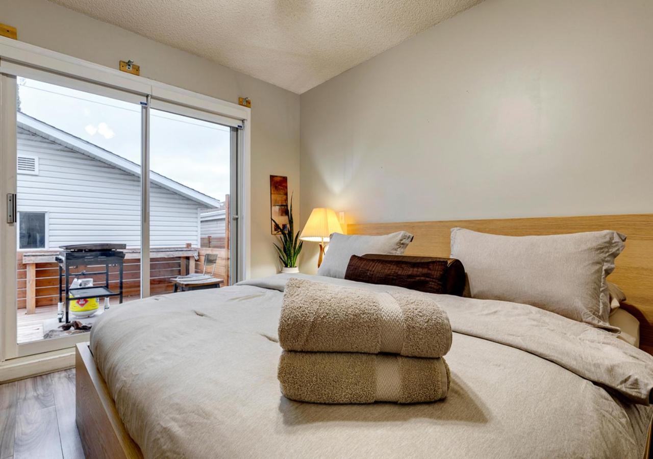 Cheerful 5-bedroom With Free Parking On Premises Holiday home *