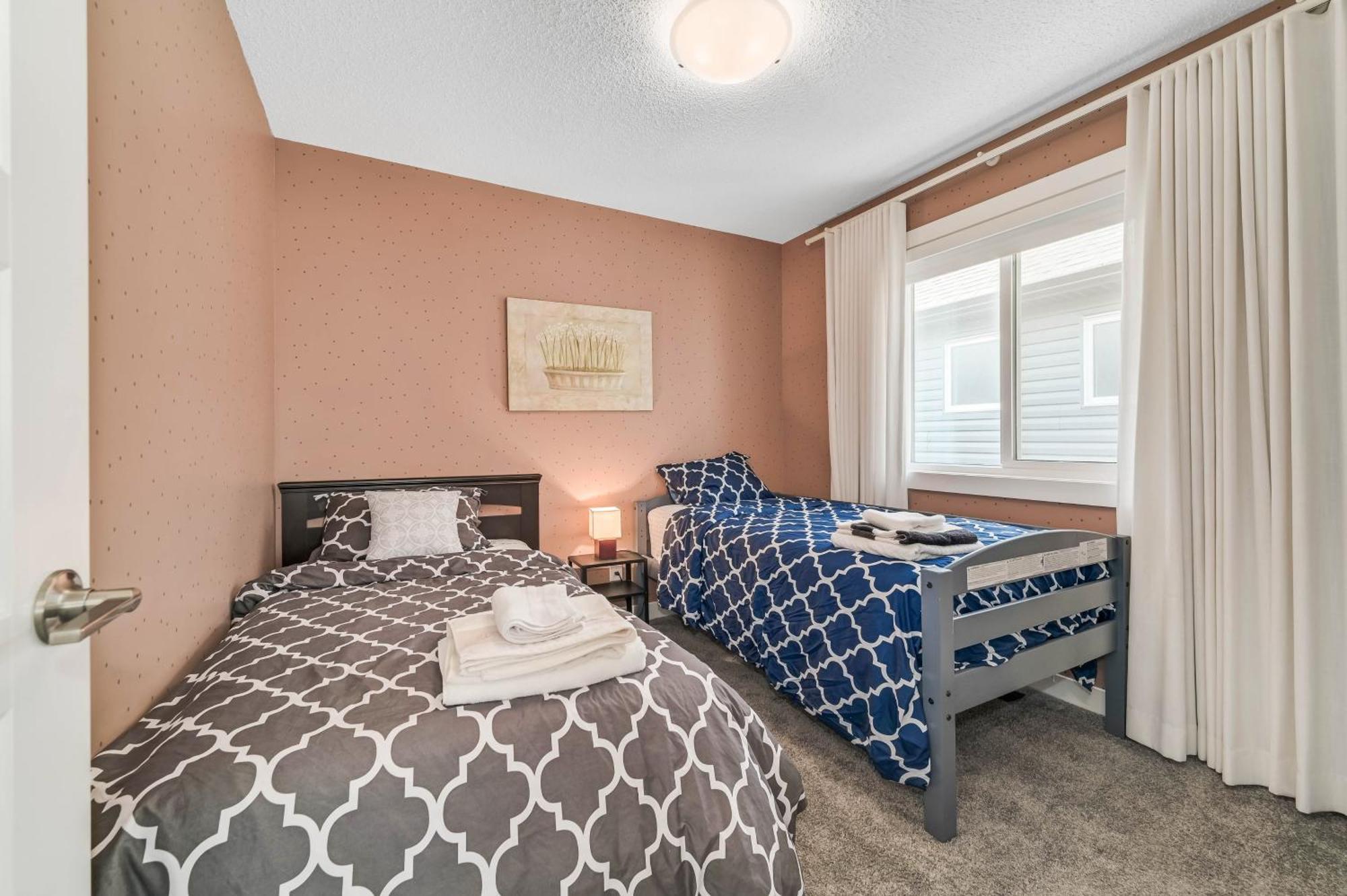 Apartment Brand New 3-bedroom In A Quiet Neighborhood *