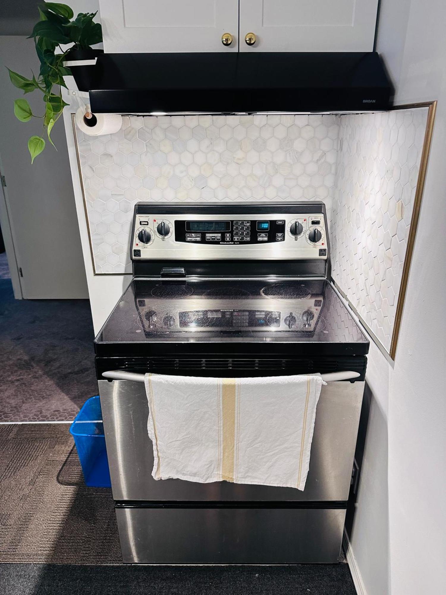 2 Bedrooms Private Basement Close To Winsport & Downtown Apartment Calgary