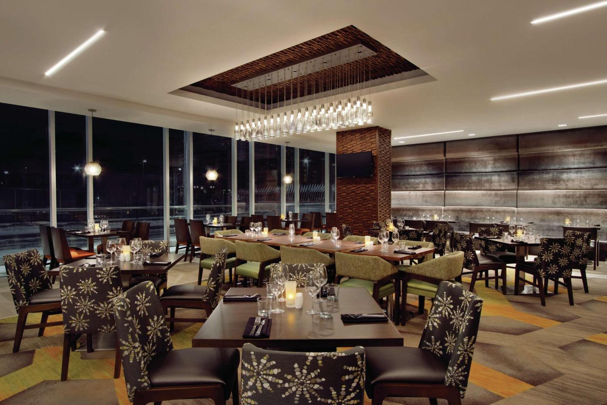 Hilton Garden Downtown 3* Calgary