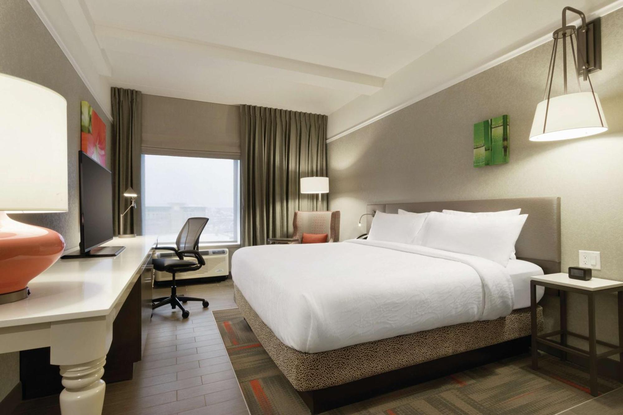 Hilton Garden Downtown Hotel Calgary