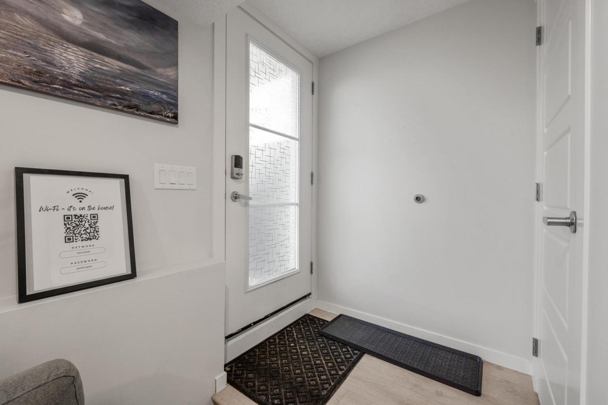 Cozy Rockland Park Unit+parking *