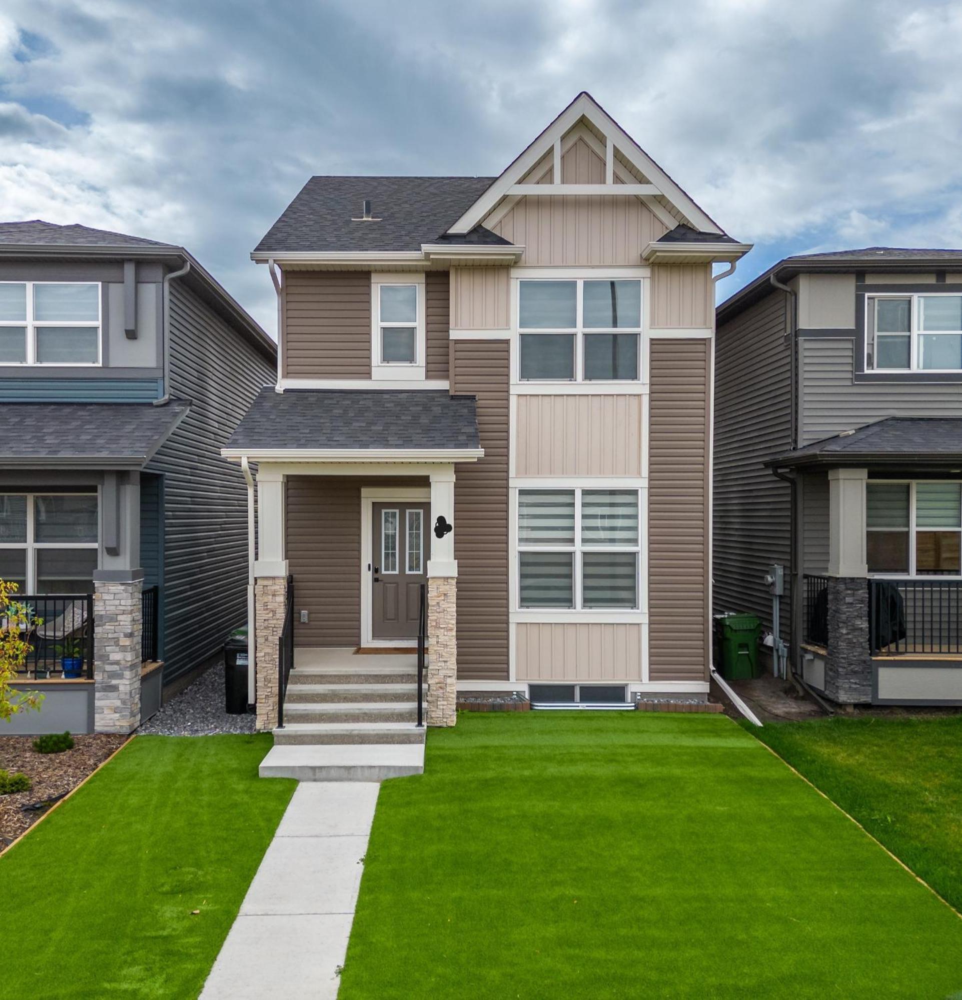 Beautiful 3bed-with Ac-close To Spruce Meadows & Mountains Holiday home Calgary