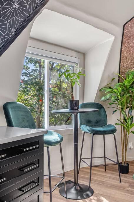 Dome House Yyc, Iconic, Luxury, Backyard Oasis Calgary