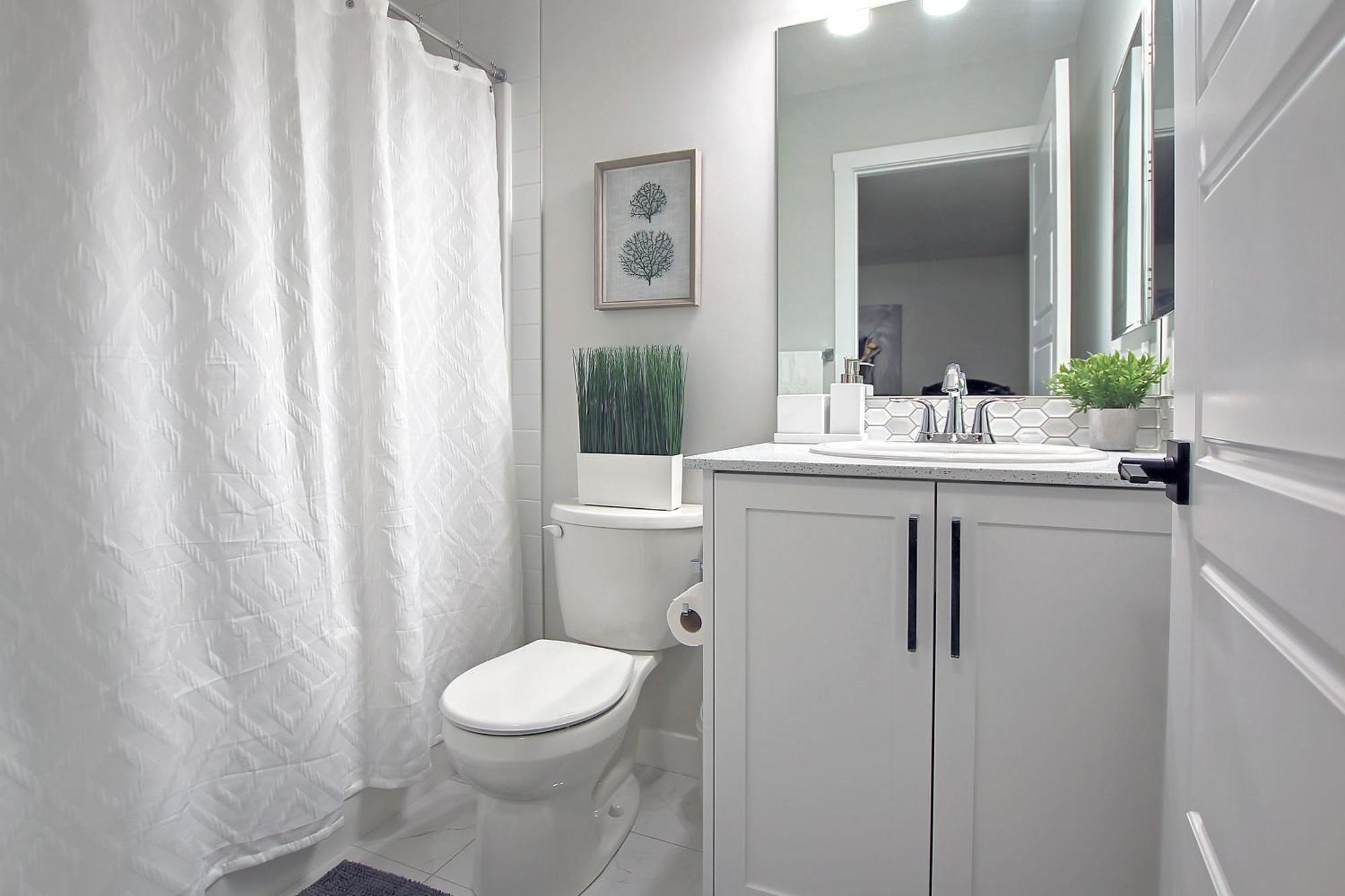 Beautiful 3bed-with Ac-close To Spruce Meadows & Mountains