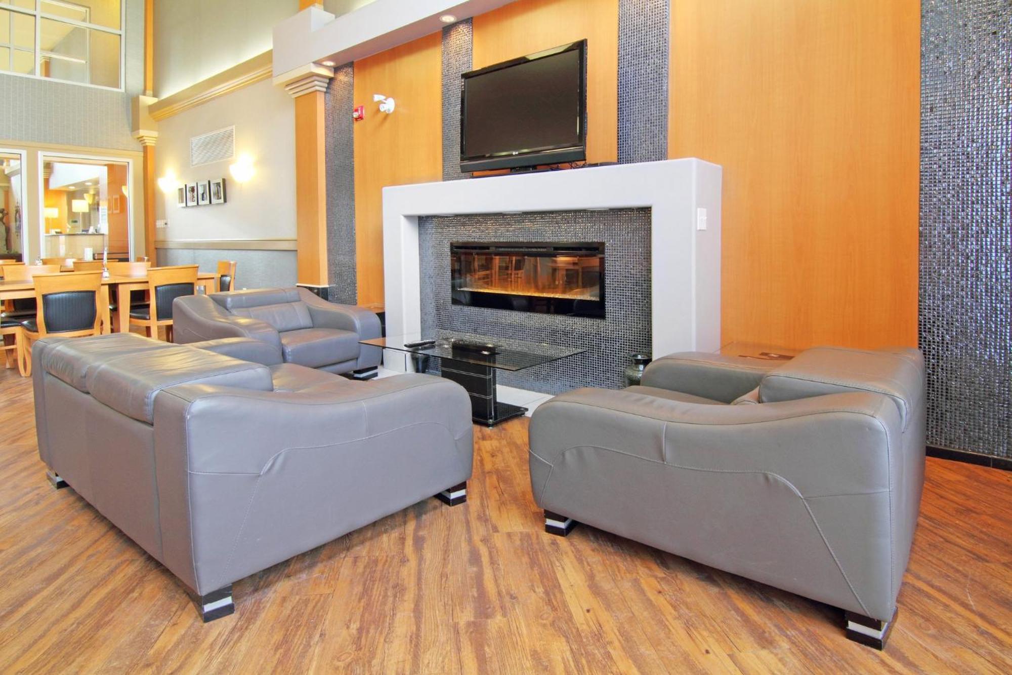 Express South By Ihg Hotel Calgary