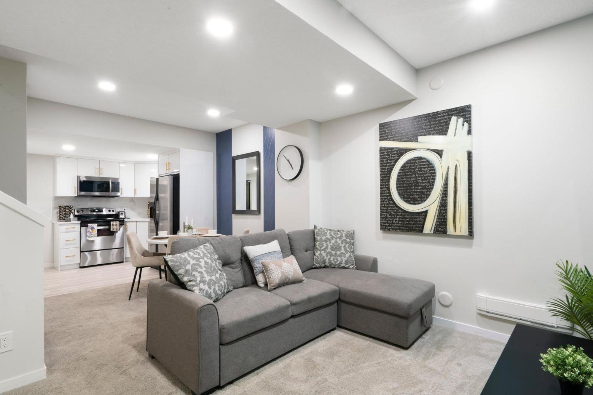 Small Paris Two Bedrooms Entire House Apartment