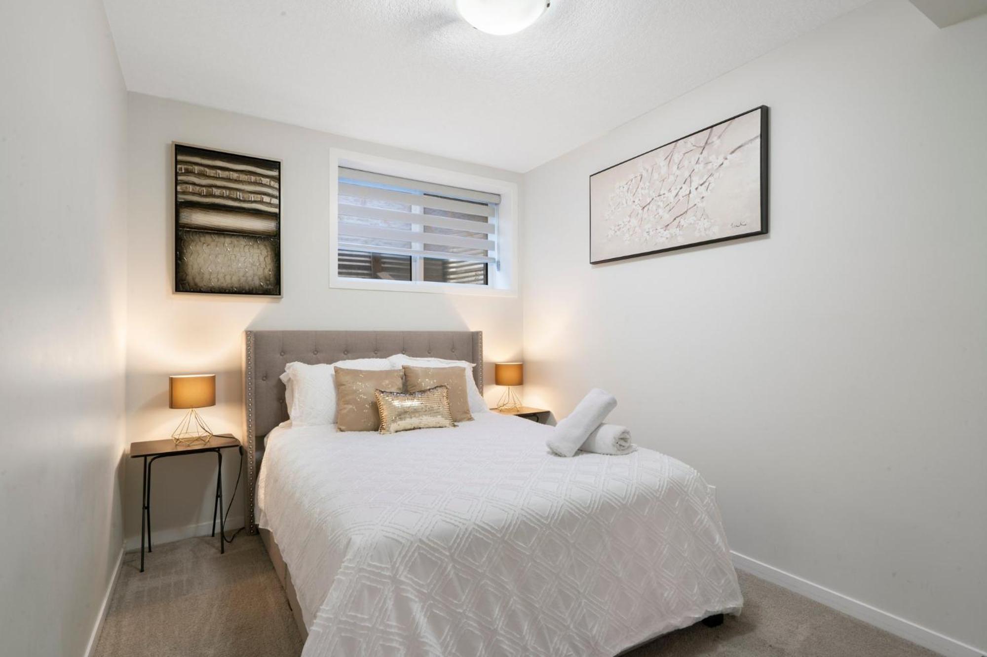 Small Paris Two Bedrooms Entire Apartment *