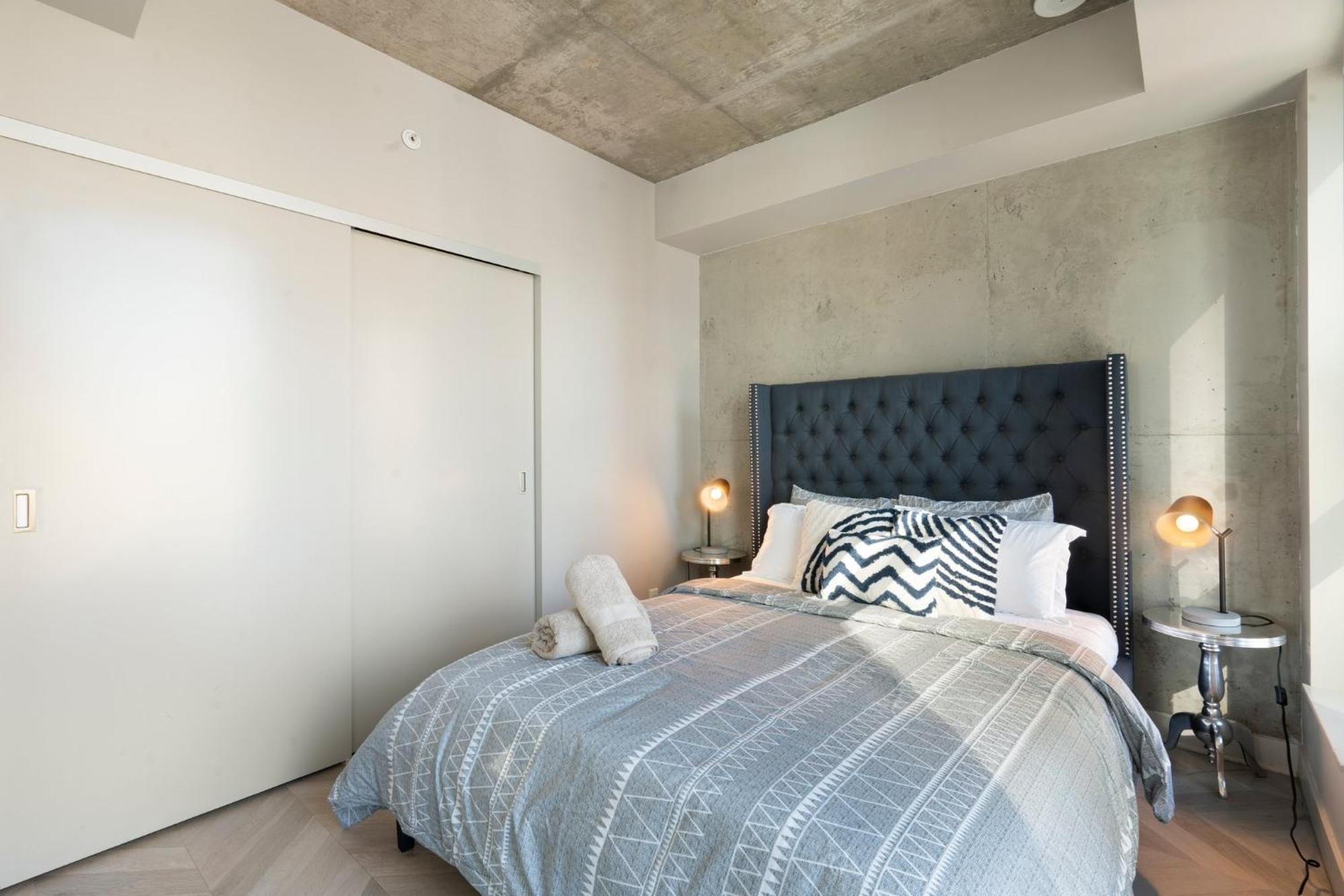 Downtown Paradise - 2 Beds, 2 Baths With Sofa Bed And Pool *
