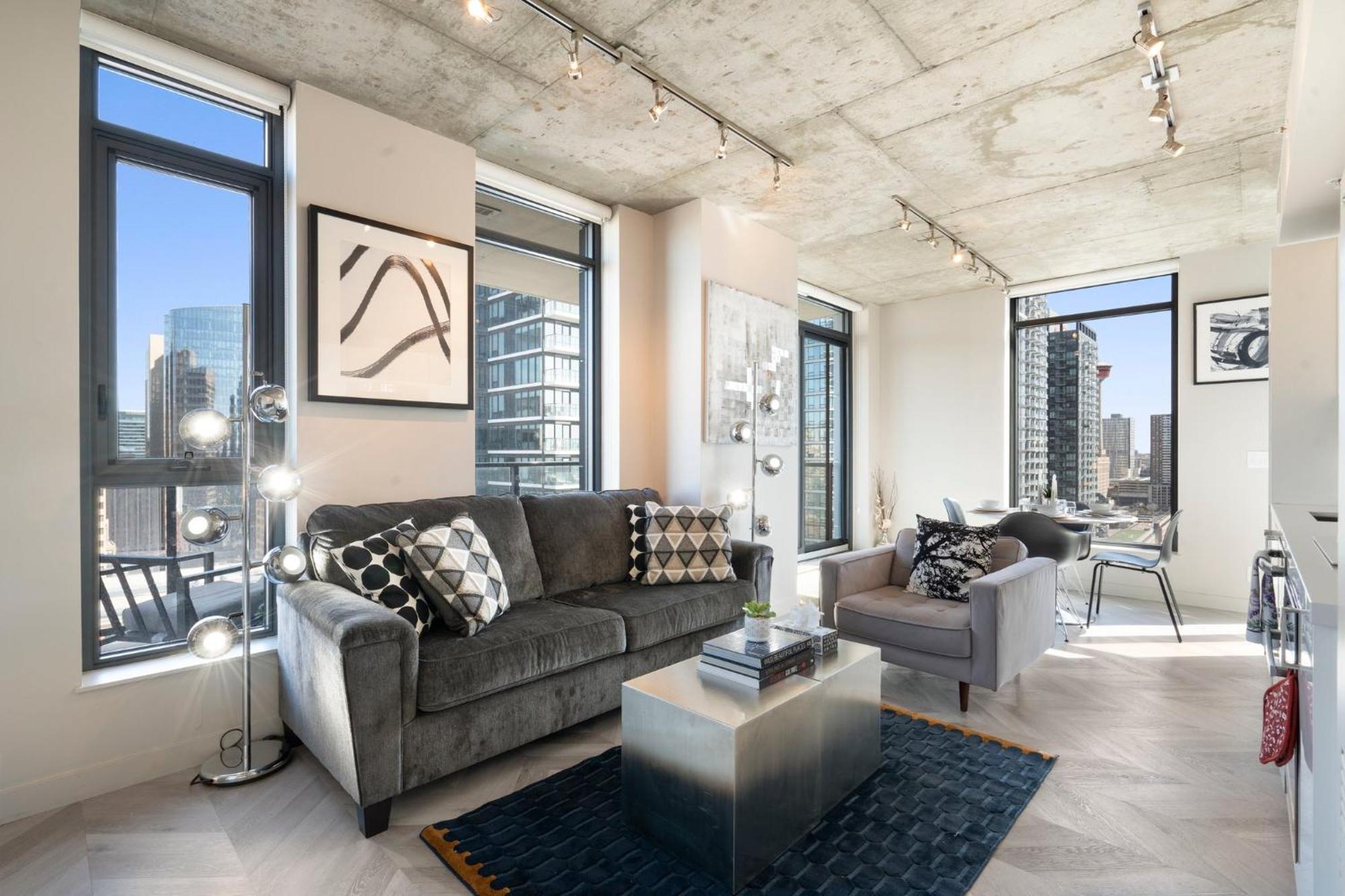 Downtown Paradise - 2 Beds, 2 Baths With Sofa Bed And Pool Apartment *
